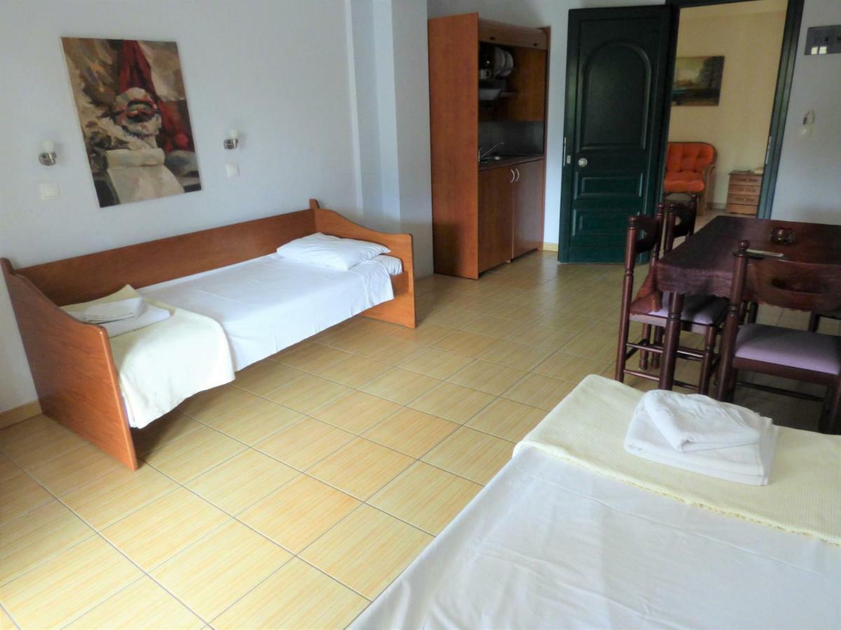Dolphins Apartments & Rooms Liménas Eksteriør bilde